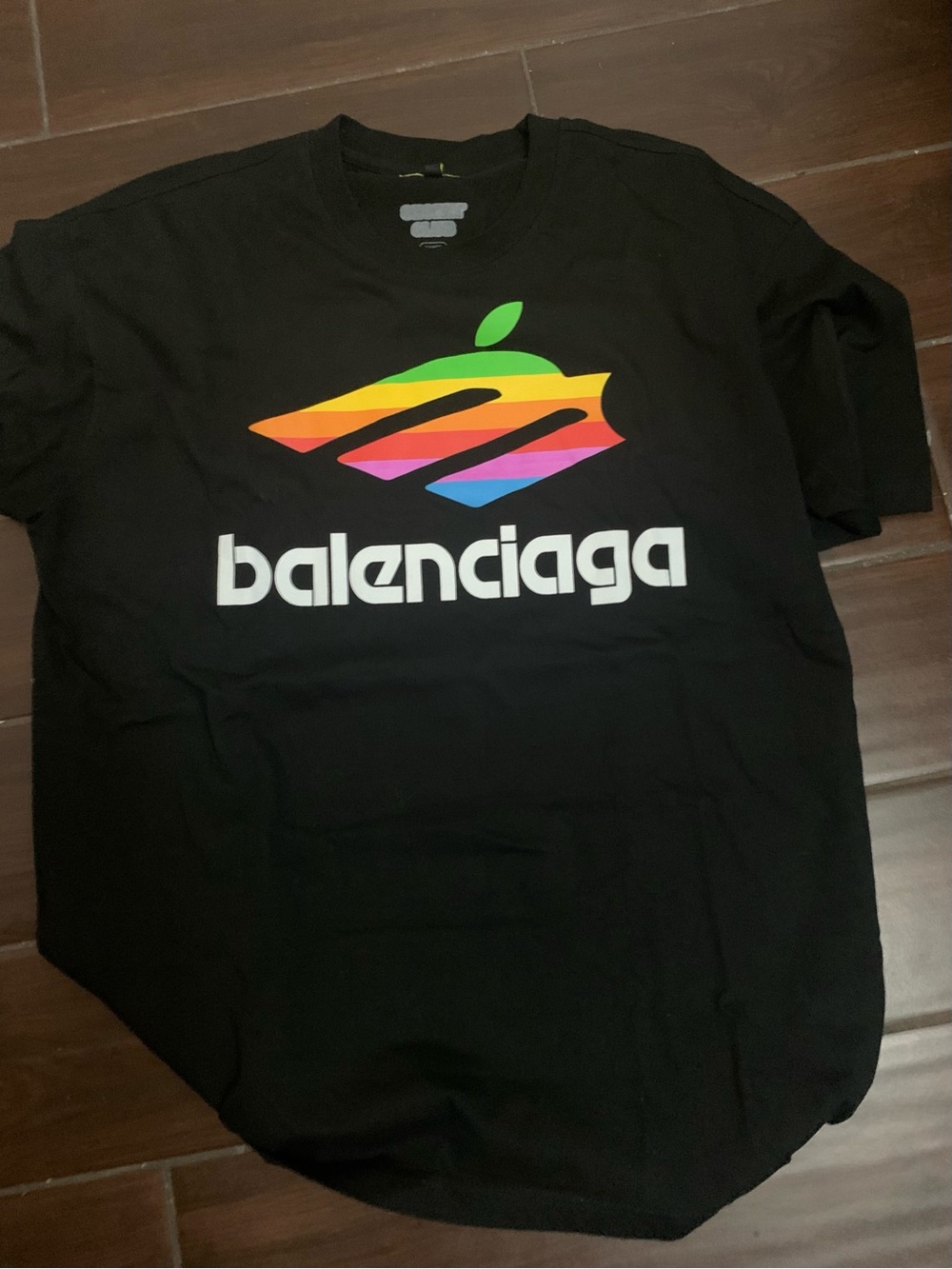 MArket Black Tee with Yellow Market Label XL
